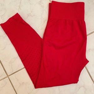 NEW with tags Fabletics Delta Capri Tight-Small